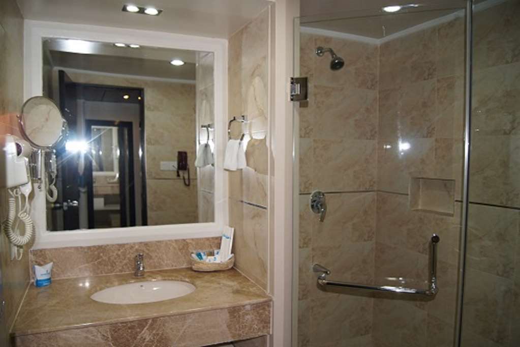 Hotel Agrabad Читтагонг Номер фото